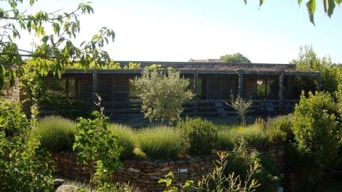 Gite 4 à 6 personnes au Domaine de la Jeanne, village de gite en sud ardeche