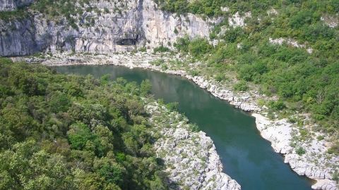 Le domaine de la Jeanne - Village de gîtes aux Vans en Ardèche