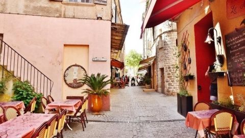 Le domaine de la Jeanne - Village de gîtes les Vans en sud Ardèche