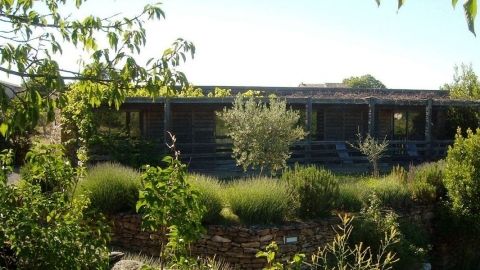 Gite 4 à 6 personnes au Domaine de la Jeanne, village de gite Ardèche